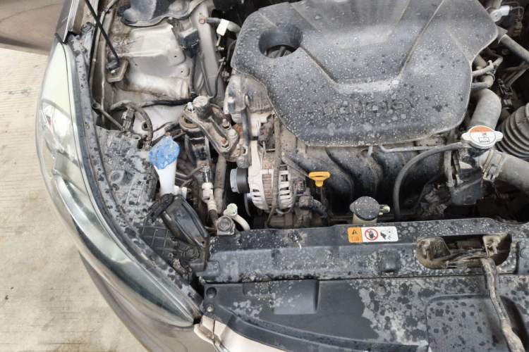 Used Hyundai Elantra (5th Generation / Langdong) 2012 1.6L Manual Leading Model Engine Bay Right