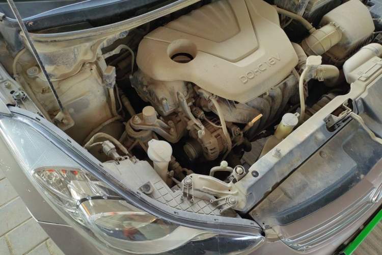 Used Hyundai Elantra (5th Generation / Langdong) 2012 1.6L Manual Leading Model Engine Bay Right