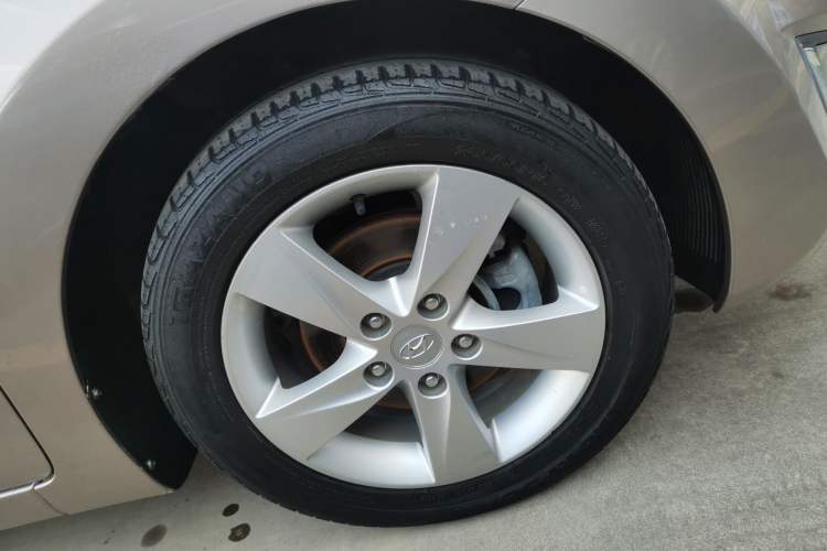 Used Hyundai Elantra (5th Generation / Langdong) 2012 1.6L Automatic Fashion Edition Exterior 7