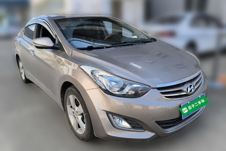 Used Hyundai Elantra (5th Generation / Langdong) 2012 1.6L Manual Leading Model Front Right 45 Deg
