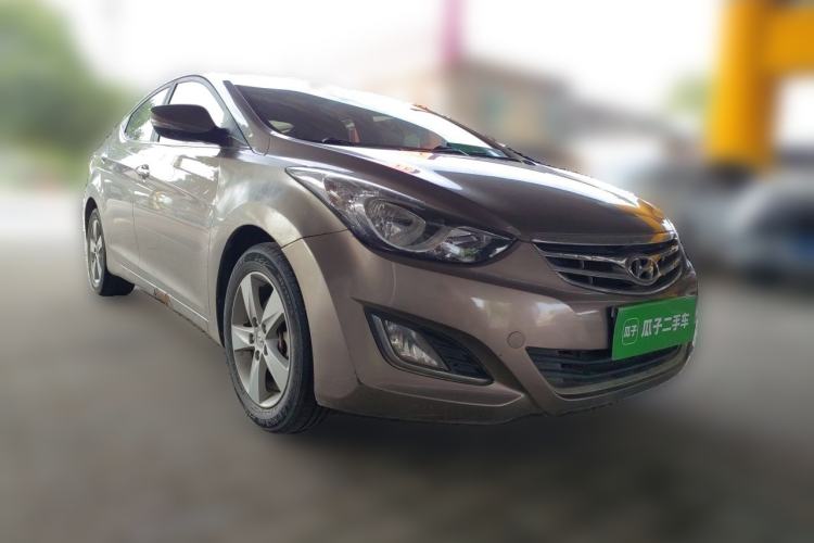 Used Hyundai Elantra (5th Generation / Langdong) 2012 1.6L Manual Leading Model Front Right 45 Deg