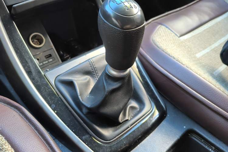 Used Hyundai Elantra (5th Generation / Langdong) 2012 1.6L Manual Leading Model Gear Lever
