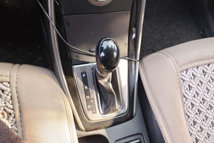 Used Hyundai Elantra (5th Generation / Langdong) 2012 1.6L Automatic Prestige Model Gear Lever