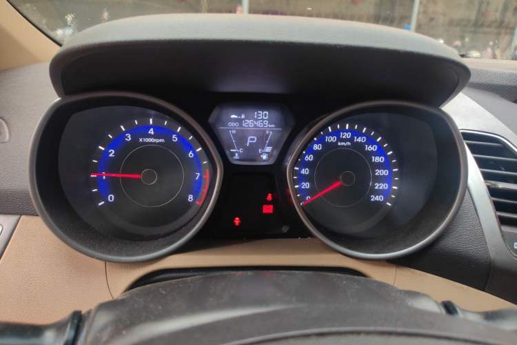 Used Hyundai Elantra (5th Generation / Langdong) 2012 1.6L Automatic Fashion Edition Instrument Cluster
