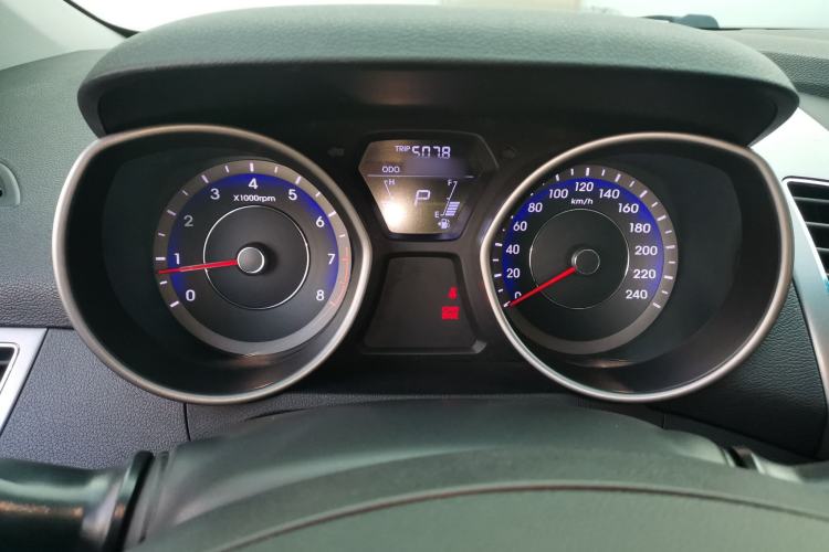 Used Hyundai Elantra (5th Generation / Langdong) 2012 1.6L Automatic Fashion Edition Instrument Cluster