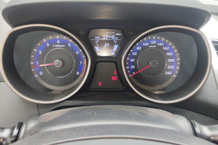 Used Hyundai Elantra (5th Generation / Langdong) 2012 1.6L Automatic Fashion Edition Instrument Cluster