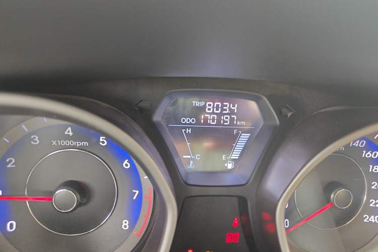 Used Hyundai Elantra (5th Generation / Langdong) 2012 1.6L Manual Fashion Edition Odometer Close Up