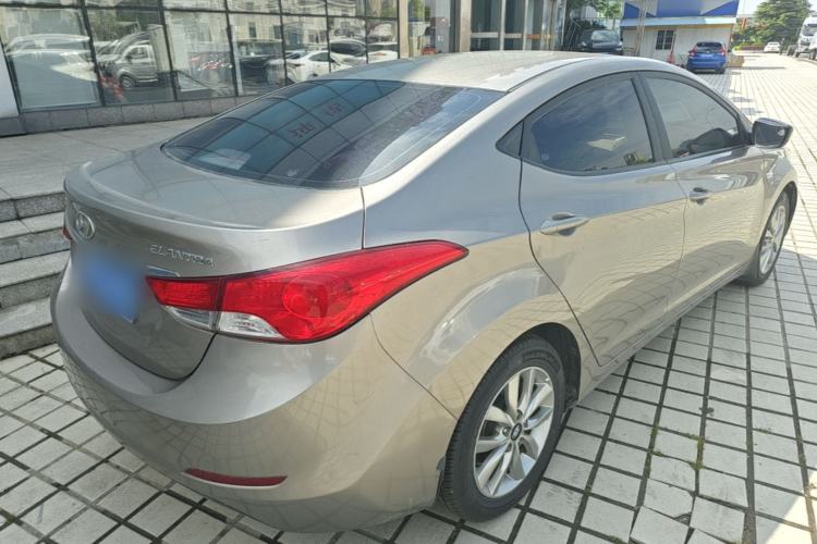 Used Hyundai Elantra (5th Generation / Langdong) 2012 1.6L Automatic Fashion Edition Rear Right 45 Deg
