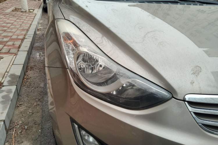 Used Hyundai Elantra (5th Generation / Langdong) 2012 1.6L Manual Leading Model Right Front Headlight