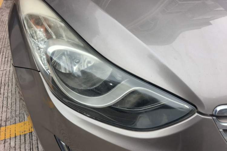 Used Hyundai Elantra (5th Generation / Langdong) 2012 1.6L Automatic Leading Model Right Front Headlight
