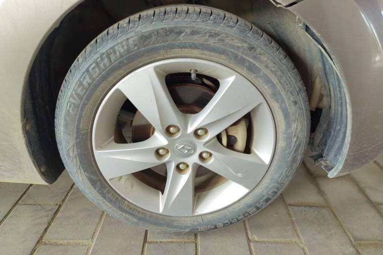 Used Hyundai Elantra (5th Generation / Langdong) 2012 1.6L Manual Leading Model Right Front Wheel Hub