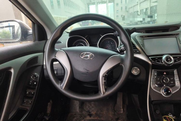 Used Hyundai Elantra (5th Generation / Langdong) 2012 1.6L Manual Leading Model Steering Wheel