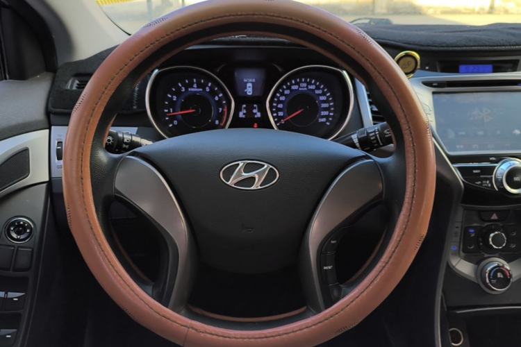 Used Hyundai Elantra (5th Generation / Langdong) 2012 1.6L Manual Leading Model Steering Wheel