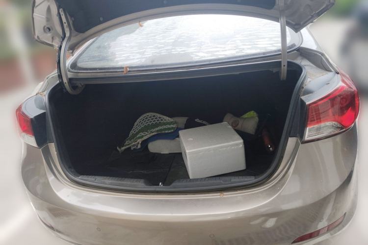 Used Hyundai Elantra (5th Generation / Langdong) 2012 1.6L Automatic Fashion Edition Trunk