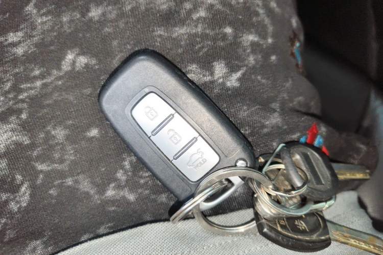 Used Hyundai Elantra (5th Generation / Langdong) 2012 1.6L Manual Leading Model Vehicle Key