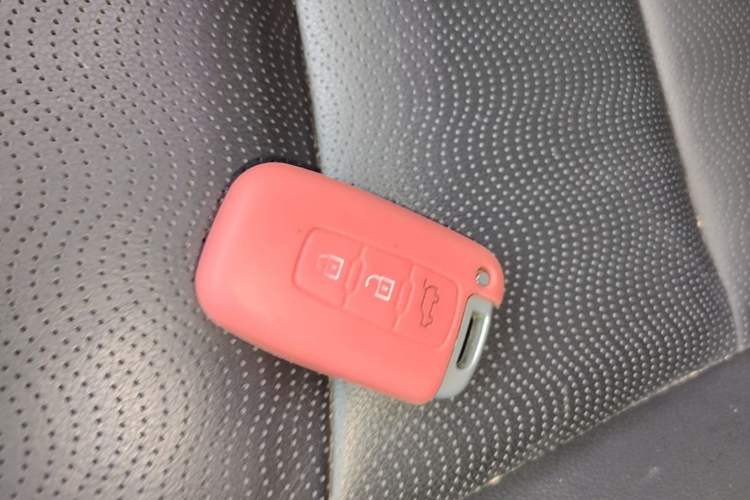 Used Hyundai Elantra (5th Generation / Langdong) 2012 1.6L Automatic Prestige Model Vehicle Key