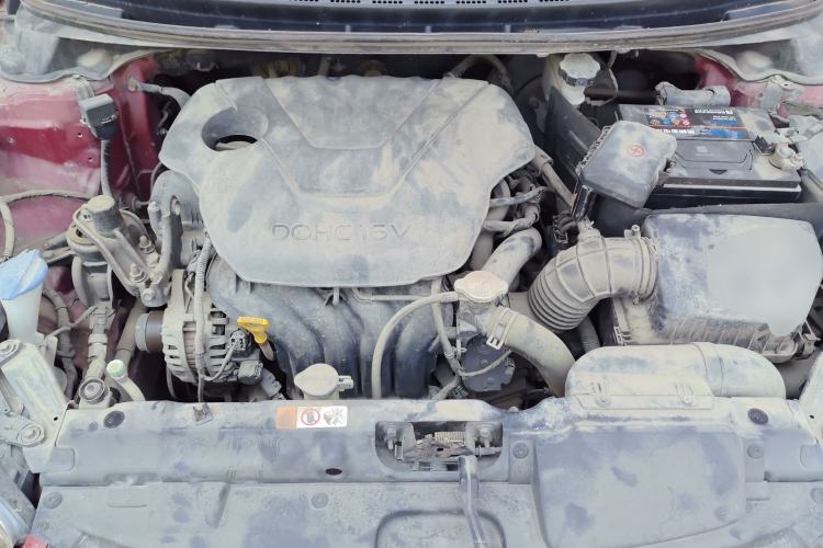 Used Hyundai Elantra (5th Generation / Langdong) 2012 1.6L Manual Leading Model Engine Bay