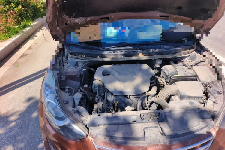 Used Hyundai Elantra (5th Generation / Langdong) 2012 1.6L Manual Leading Model Engine Bay Right