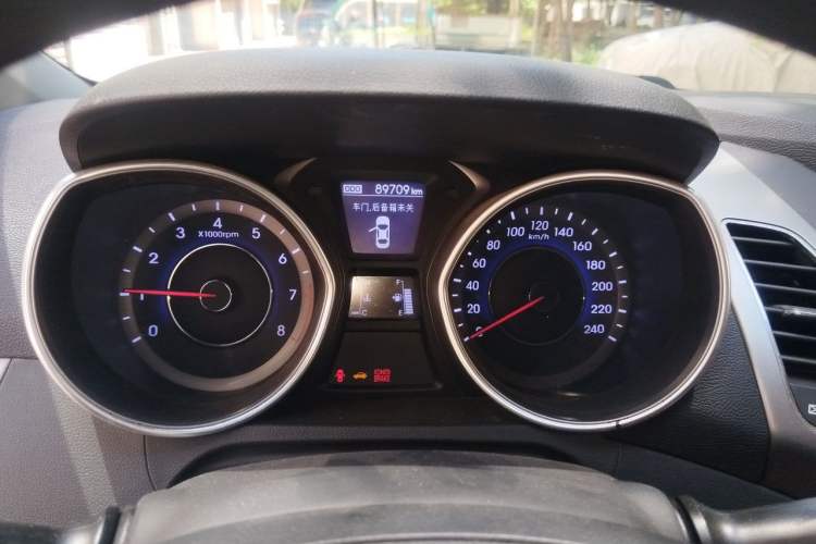 Used Hyundai Elantra (5th Generation / Langdong) 2012 1.6L Manual Leading Model Instrument Cluster