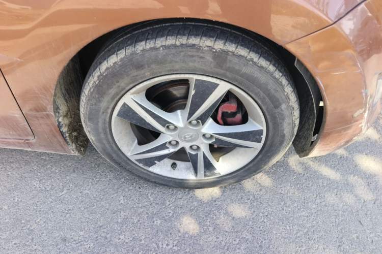 Used Hyundai Elantra (5th Generation / Langdong) 2012 1.6L Manual Leading Model Right Front Wheel Hub
