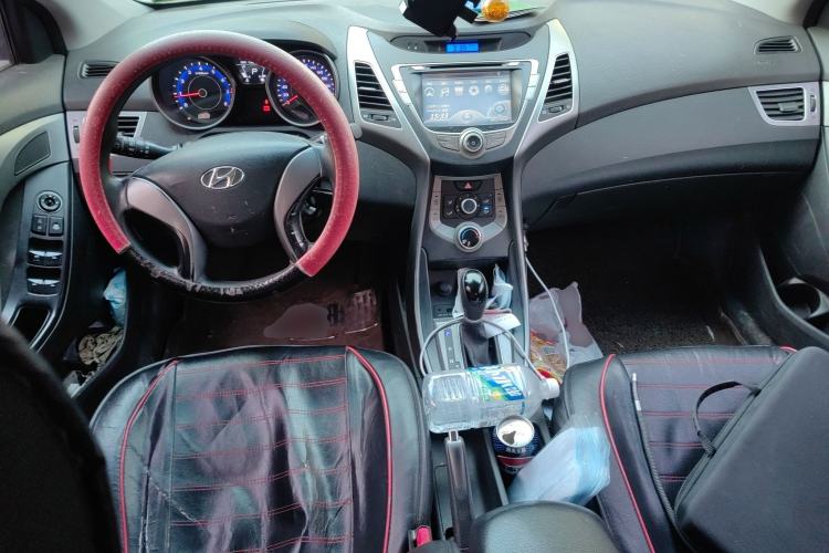 Used Hyundai Elantra (5th Generation / Langdong) 2012 1.6L Automatic Fashion Edition Center Console