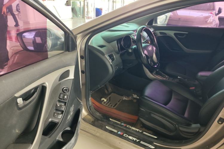 Used Hyundai Elantra (5th Generation / Langdong) 2012 1.6L Automatic Fashion Edition Driver Seat