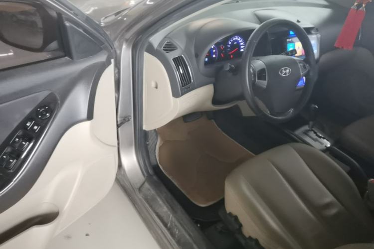 Used Hyundai Elantra (5th Generation / Langdong) 2012 1.6L Automatic Fashion Edition Driver Seat