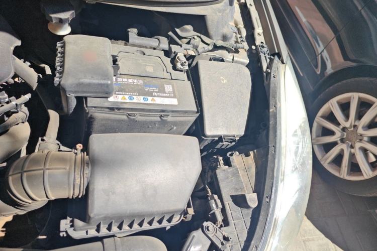 Used Hyundai Elantra (5th Generation / Langdong) 2012 1.6L Automatic Prestige Model Engine Bay Left