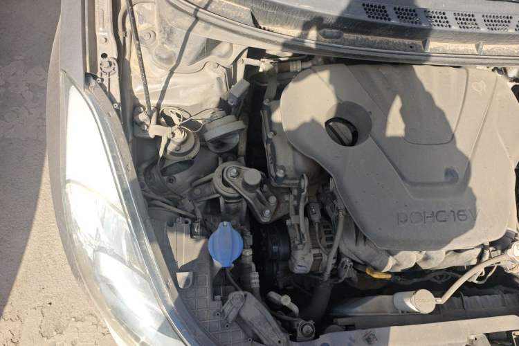 Used Hyundai Elantra (5th Generation / Langdong) 2012 1.6L Manual Leading Model Engine Bay Right