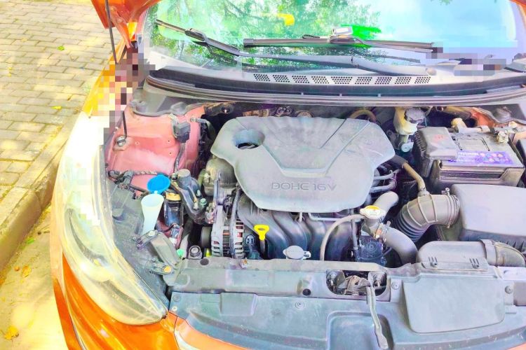 Used Hyundai Elantra (5th Generation / Langdong) 2012 1.6L Manual Leading Model Engine Bay Right