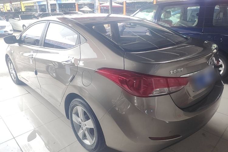 Used Hyundai Elantra (5th Generation / Langdong) 2012 1.6L Automatic Fashion Edition Exterior 2