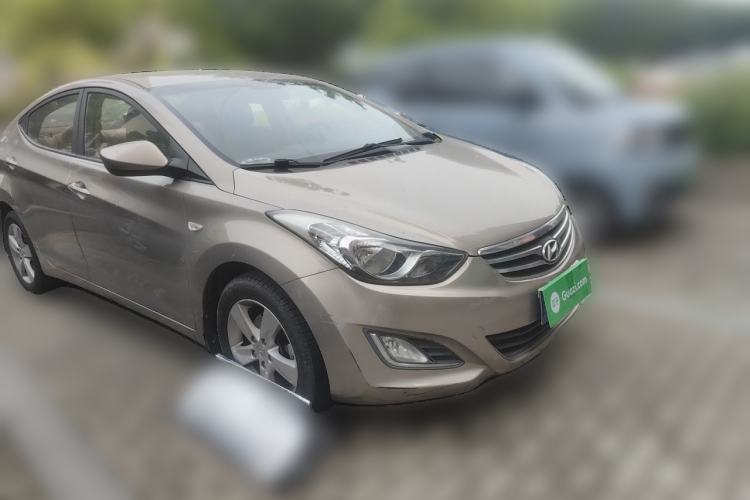 Used Hyundai Elantra (5th Generation / Langdong) 2012 1.6L Automatic Fashion Edition Front Right 45 Deg