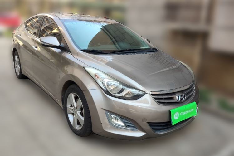 Used Hyundai Elantra (5th Generation / Langdong) 2012 1.6L Manual Leading Model Front Right 45 Deg