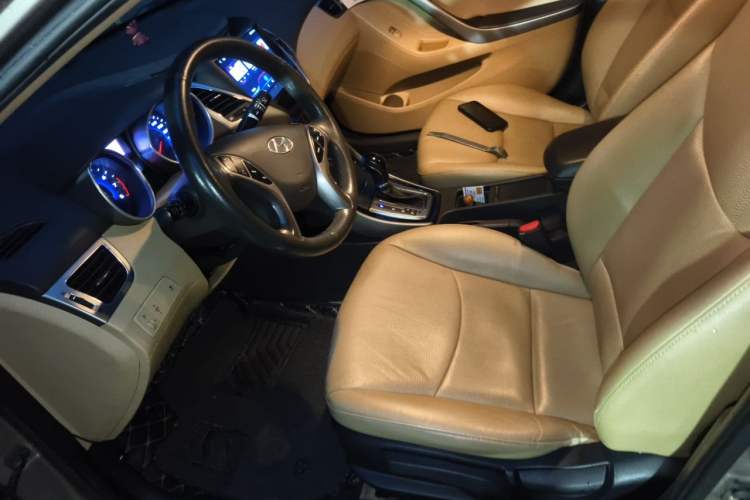 Used Hyundai Elantra (5th Generation / Langdong) 2012 1.6L Automatic Prestige Model Left Front Seat