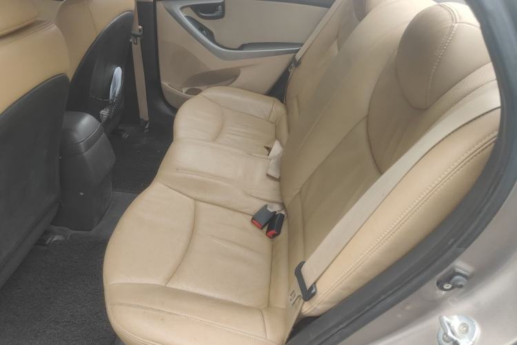 Used Hyundai Elantra (5th Generation / Langdong) 2012 1.6L Automatic Fashion Edition Left Rear Seat