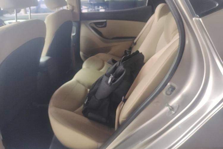 Used Hyundai Elantra (5th Generation / Langdong) 2012 1.6L Automatic Fashion Edition Left Rear Seat