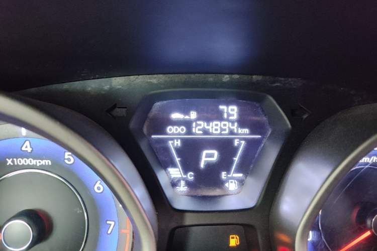 Used Hyundai Elantra (5th Generation / Langdong) 2012 1.6L Automatic Fashion Edition Odometer Close Up