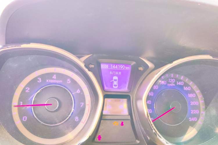 Used Hyundai Elantra (5th Generation / Langdong) 2012 1.6L Manual Leading Model Odometer Close Up