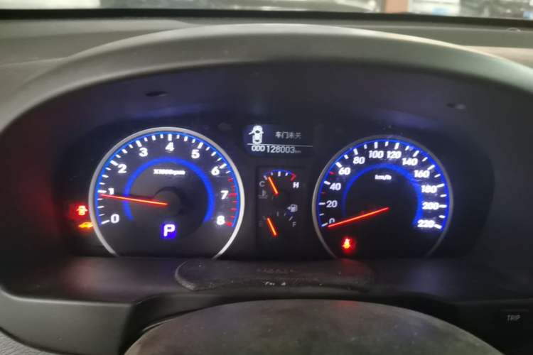 Used Hyundai Elantra (5th Generation / Langdong) 2012 1.6L Automatic Fashion Edition Odometer Close Up