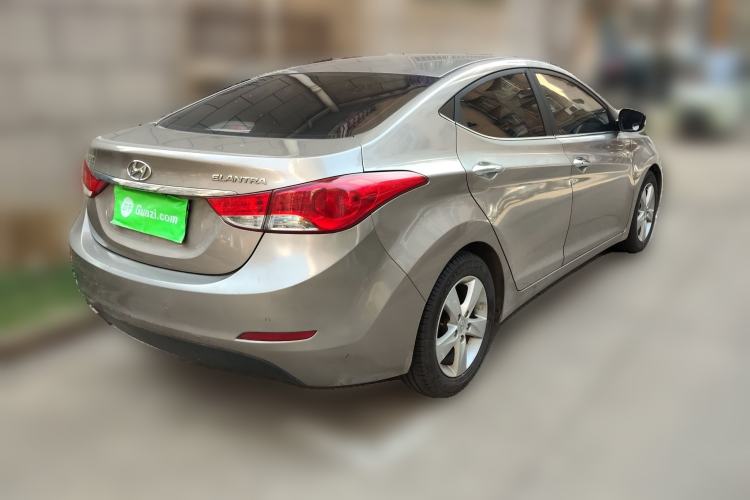 Used Hyundai Elantra (5th Generation / Langdong) 2012 1.6L Manual Leading Model Rear Right 45 Deg