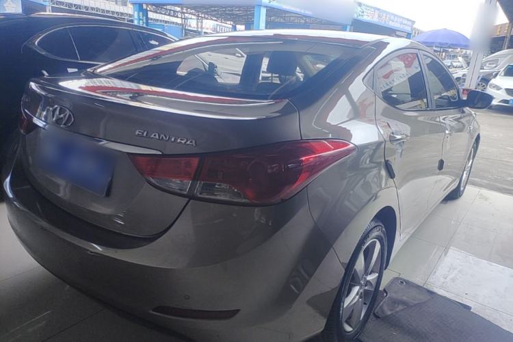 Used Hyundai Elantra (5th Generation / Langdong) 2012 1.6L Automatic Fashion Edition Rear Right 45 Deg