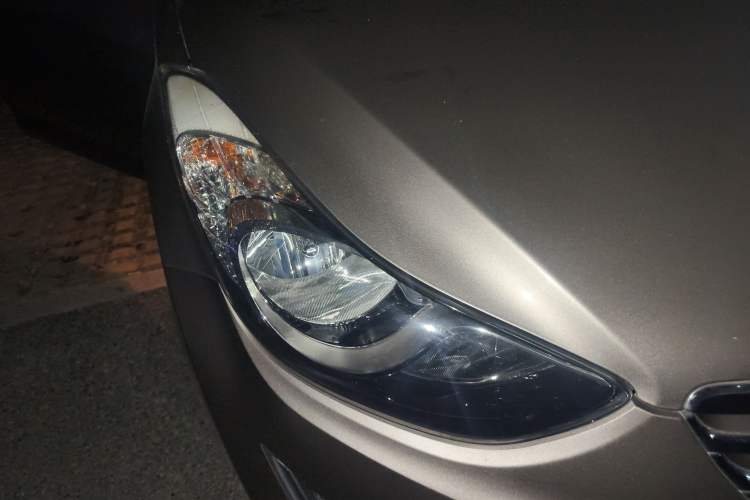 Used Hyundai Elantra (5th Generation / Langdong) 2012 1.6L Automatic Prestige Model Right Front Headlight