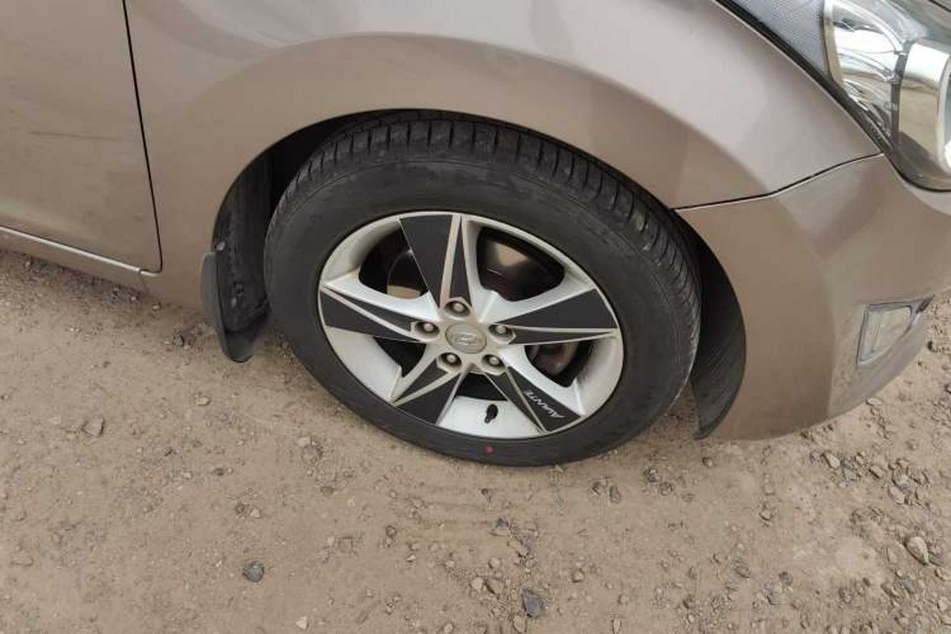 Used Hyundai Elantra (5th Generation / Langdong) 2012 1.6L Manual Leading Model Right Front Wheel Hub