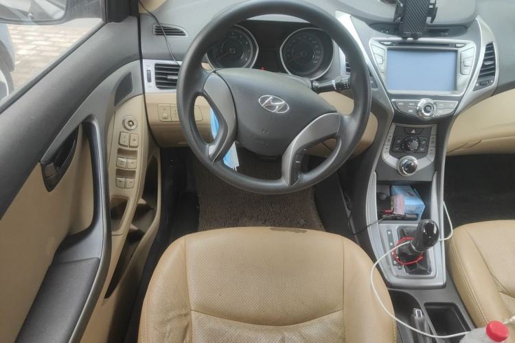 Used Hyundai Elantra (5th Generation / Langdong) 2012 1.6L Automatic Fashion Edition Steering Wheel