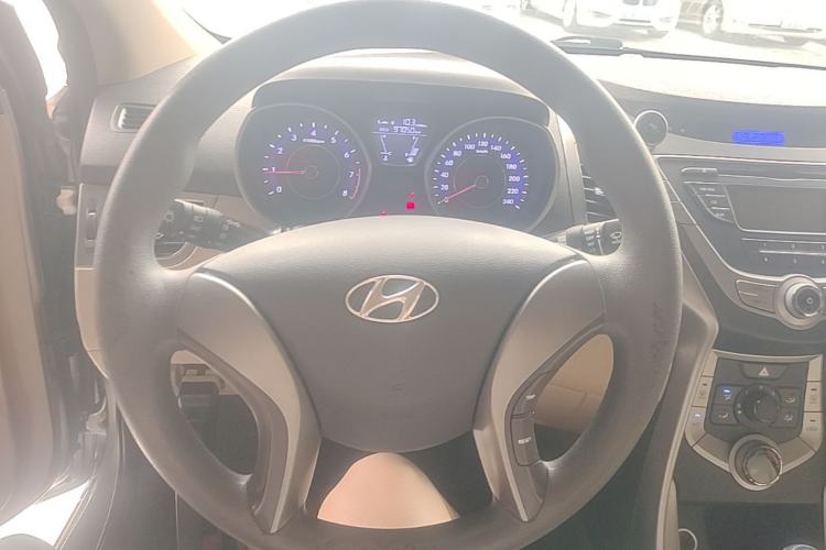 Used Hyundai Elantra (5th Generation / Langdong) 2012 1.6L Automatic Fashion Edition Steering Wheel