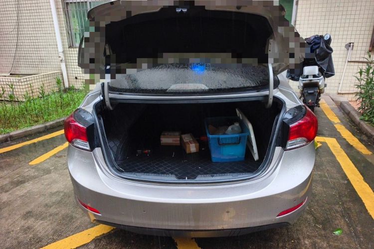 Used Hyundai Elantra (5th Generation / Langdong) 2012 1.6L Automatic Prestige Model Trunk