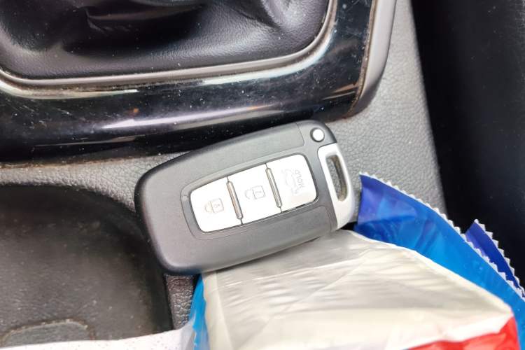 Used Hyundai Elantra (5th Generation / Langdong) 2012 1.6L Manual Leading Model Vehicle Key