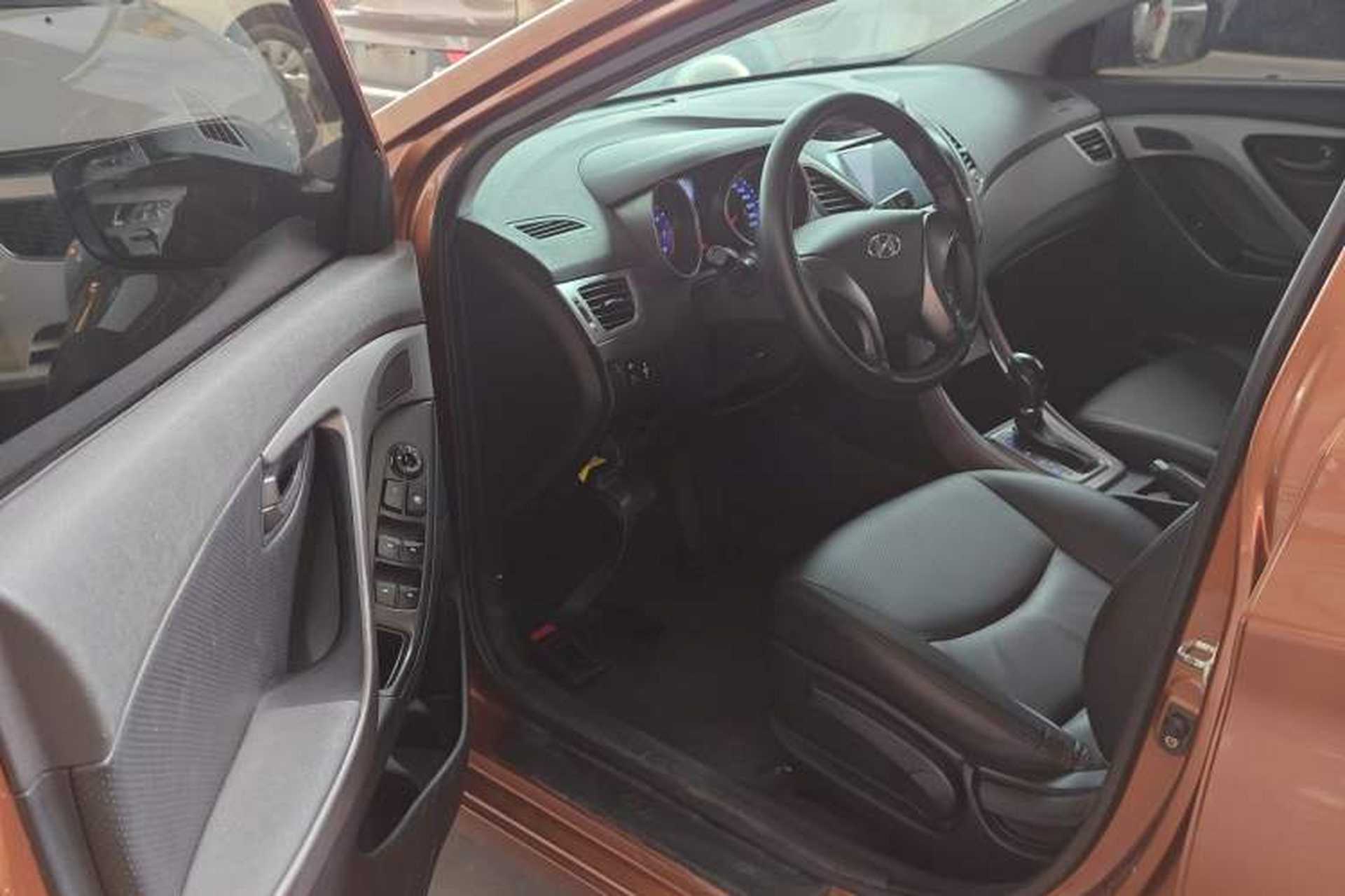 Used Hyundai Elantra (5th Generation / Langdong) 2012 1.6L Automatic Fashion Edition Driver Seat