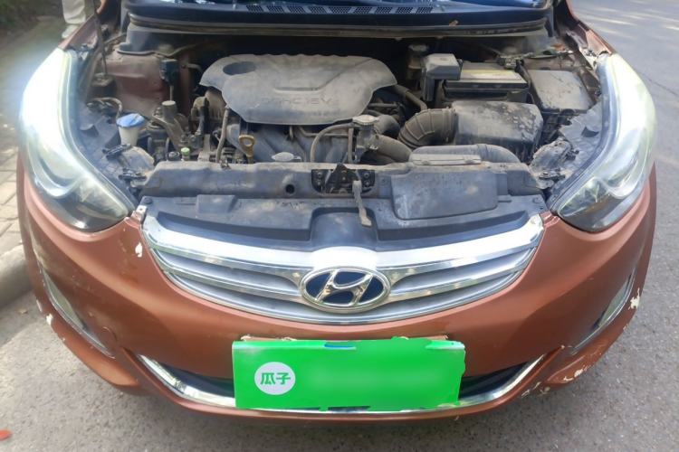 Used Hyundai Elantra (5th Generation / Langdong) 2012 1.6L Manual Leading Model Engine Bay