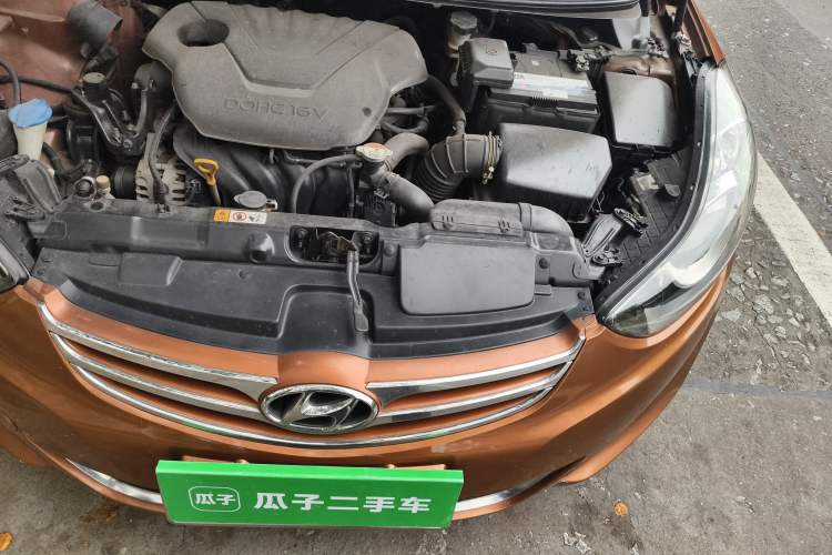Used Hyundai Elantra (5th Generation / Langdong) 2012 1.6L Automatic Leading Model Engine Bay Left